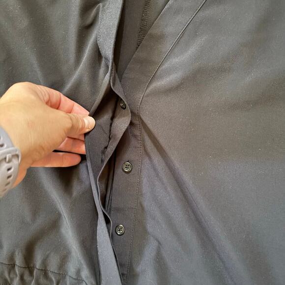 Athleta Sutton Cap Sleeve Semi-Fitted 3.5 Inseam Romper - Picture 5 of 8